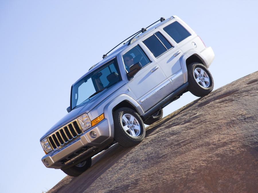  Jeep Commander Limited 2005 года  (фото 7 из 13)